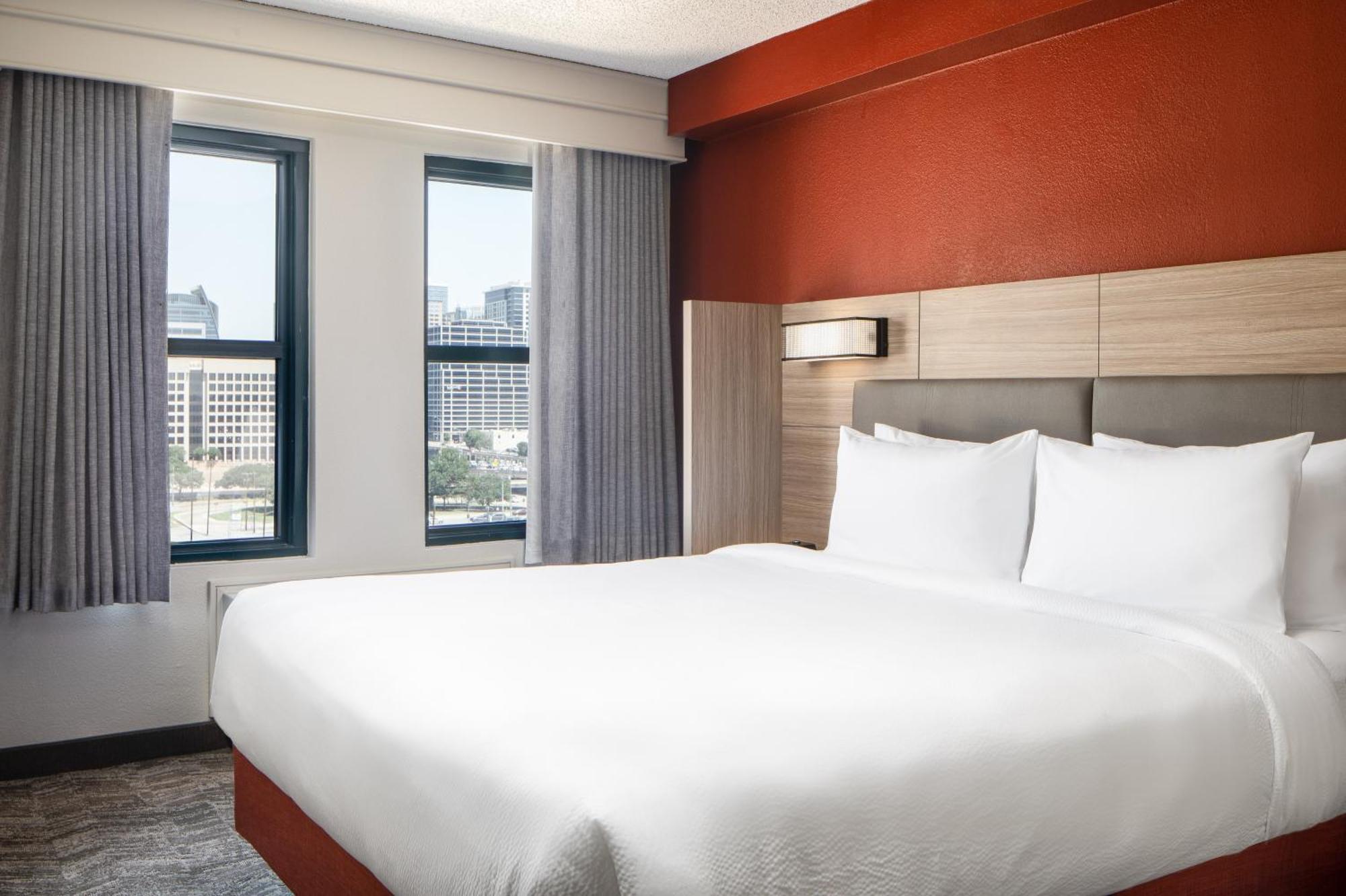 Springhill Suites By Marriott Dallas Downtown / West End Ngoại thất bức ảnh
